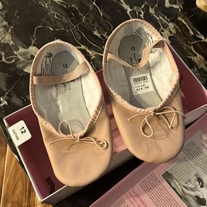Ballet shoes